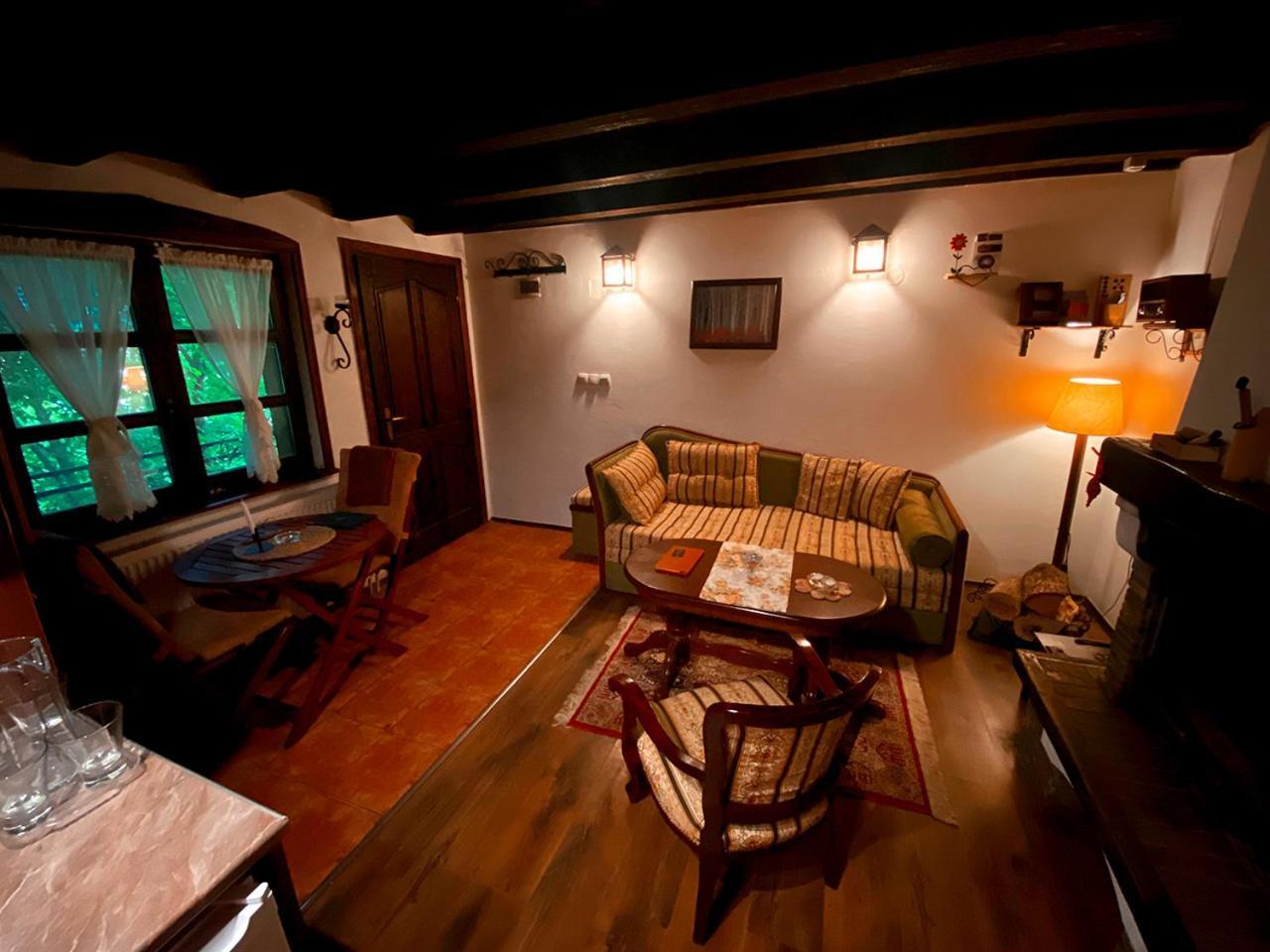 Ferienwohnung Oaza Prirode, Brvnare Platan Vrdnik Exterior foto